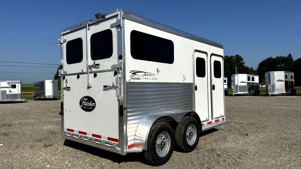 NEW 2026 Adam 2 Horse Straight Dressing Room Thoroughbred 7ft 6in ...