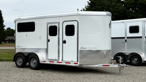 NEW 2026 Adam 2 Horse Straight Dressing Room Thoroughbred
