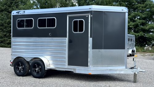 PRE OWNED 2025 4-Star 2 Horse Slant Load Bumper Pull with Dressing Room